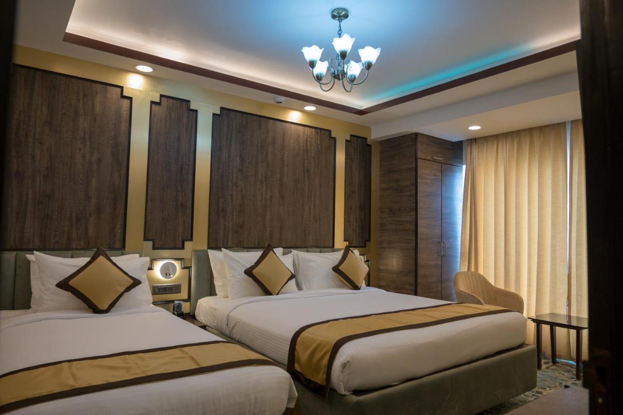 فندق Golden Retreat Baharampur المظهر الخارجي الصورة