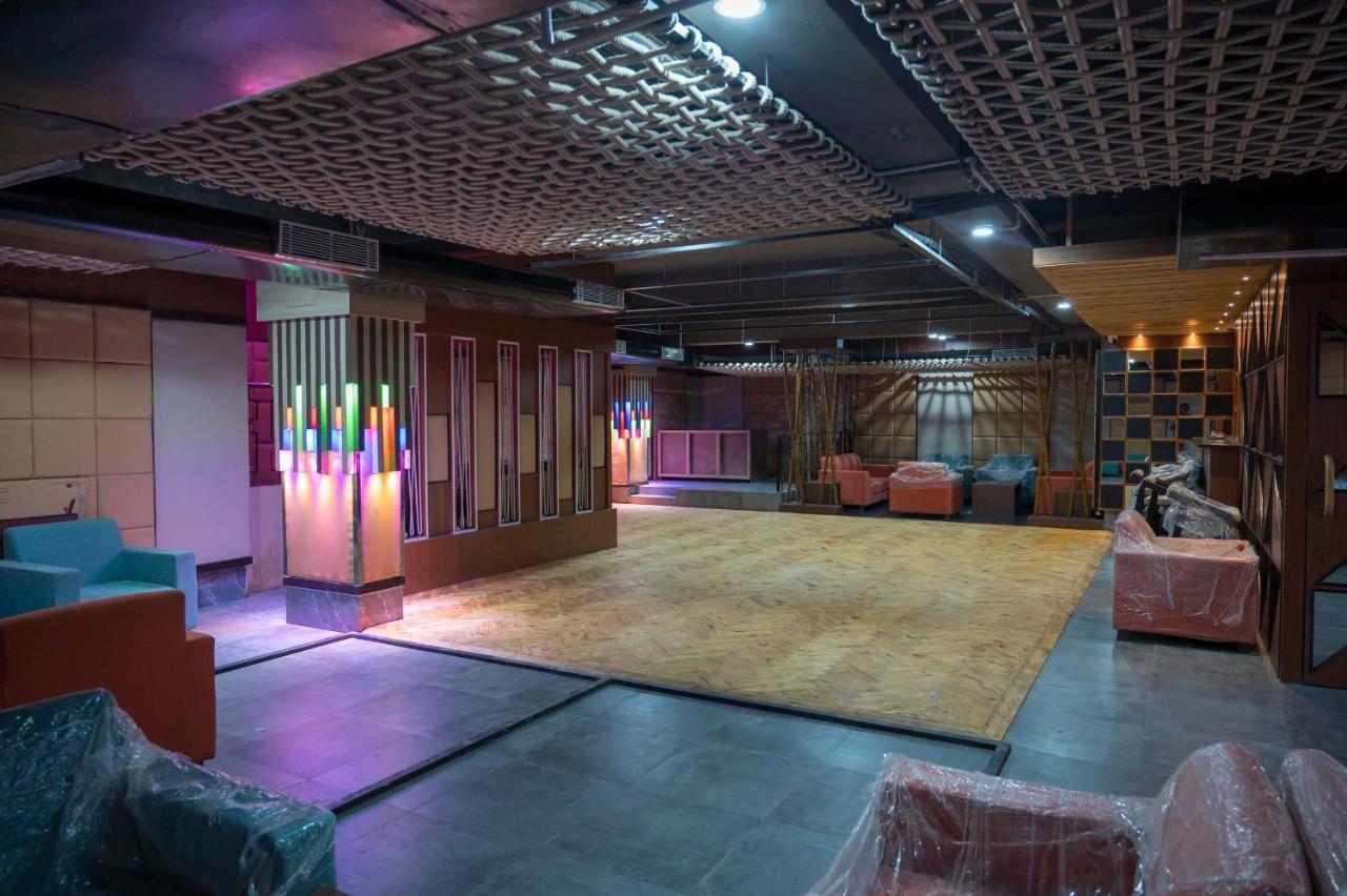 فندق Golden Retreat Baharampur المظهر الخارجي الصورة