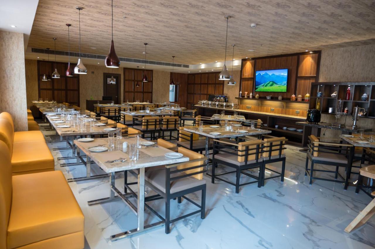 فندق Golden Retreat Baharampur المظهر الخارجي الصورة