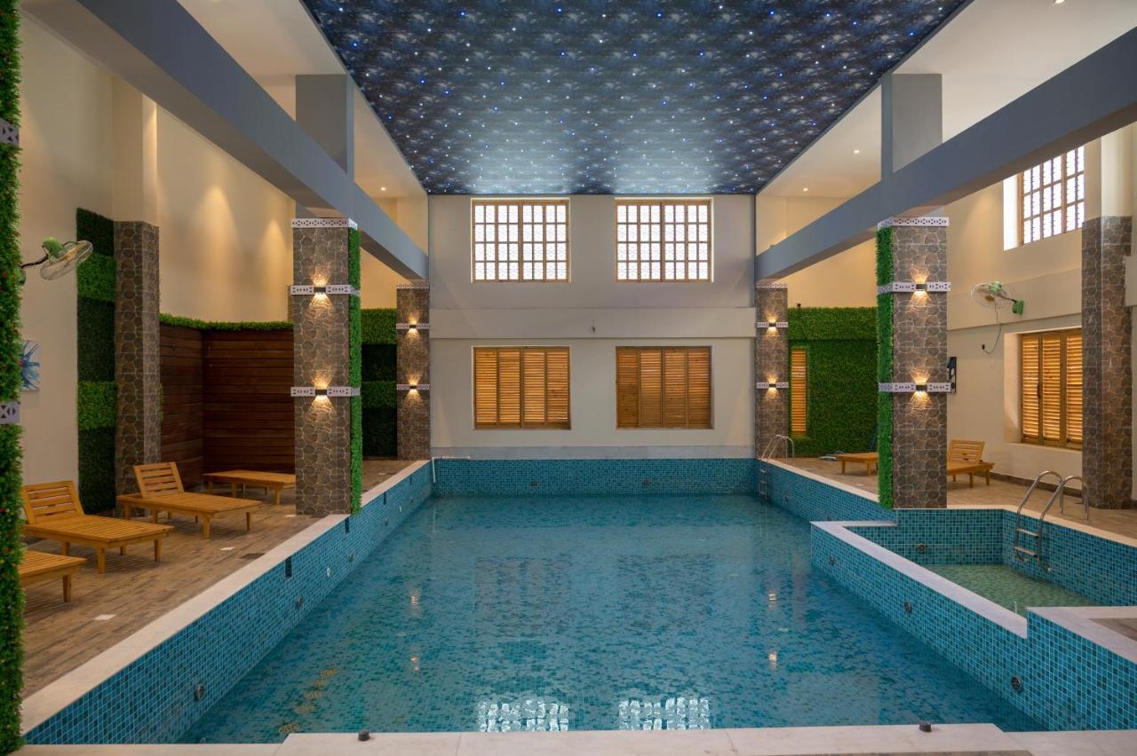 فندق Golden Retreat Baharampur المظهر الخارجي الصورة