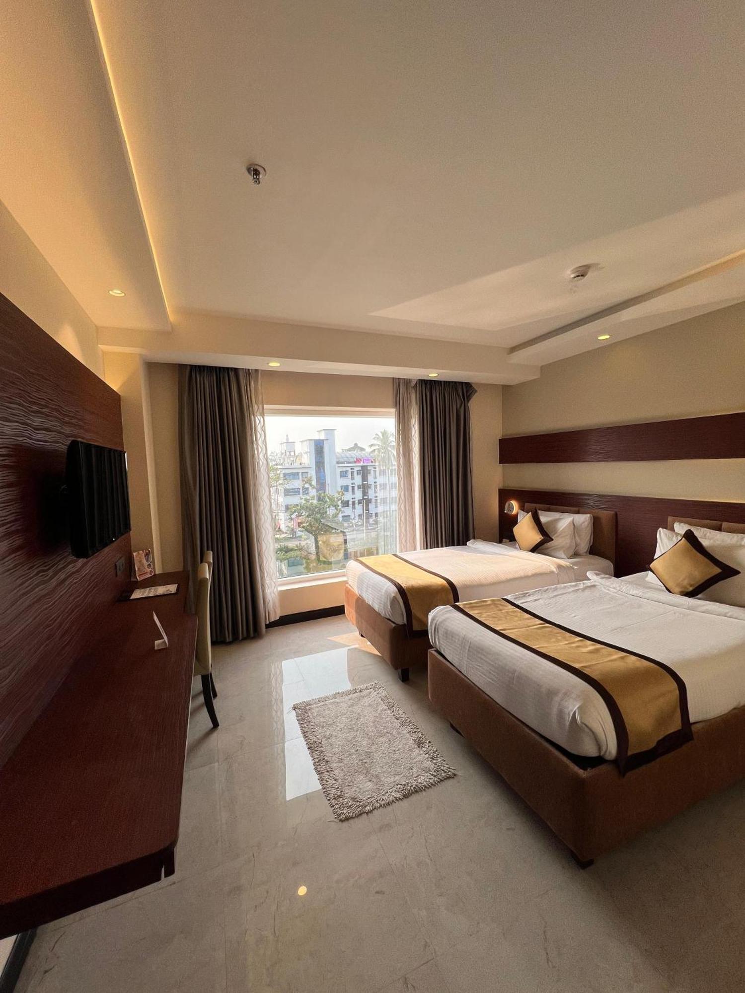 فندق Golden Retreat Baharampur المظهر الخارجي الصورة