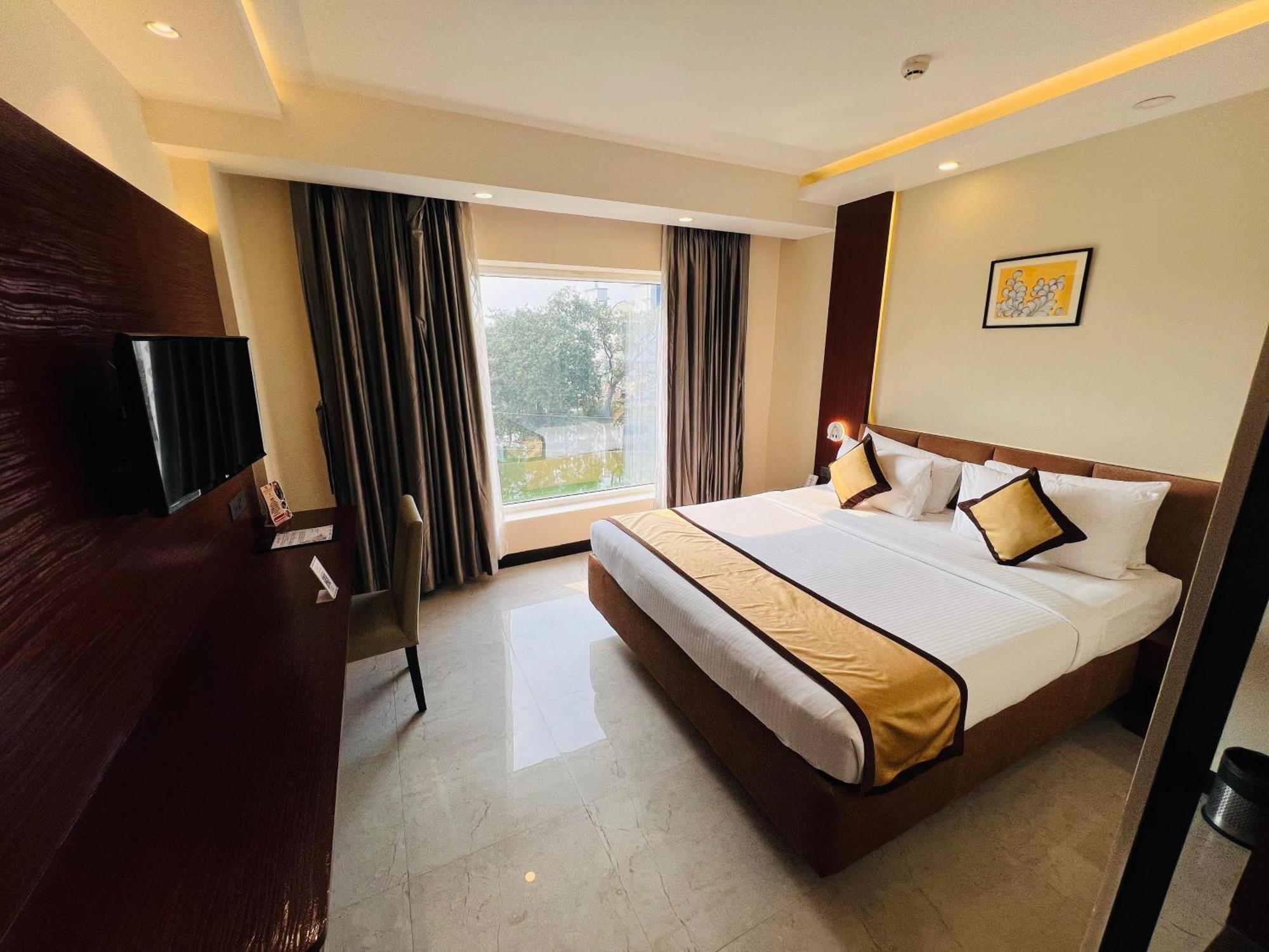 فندق Golden Retreat Baharampur المظهر الخارجي الصورة