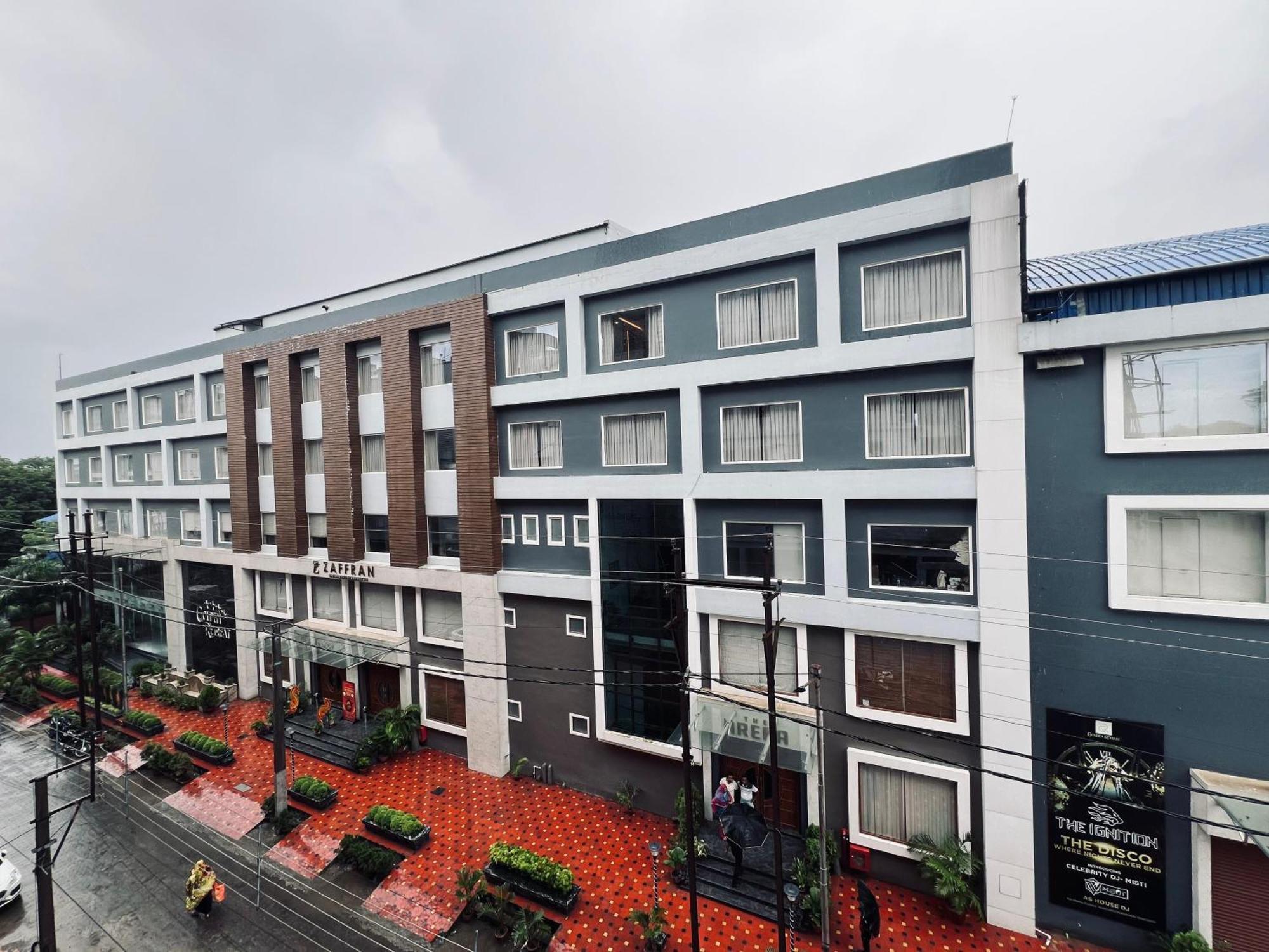 فندق Golden Retreat Baharampur المظهر الخارجي الصورة