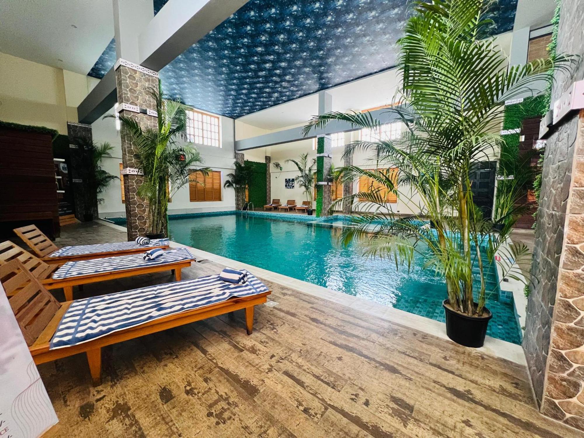 فندق Golden Retreat Baharampur المظهر الخارجي الصورة